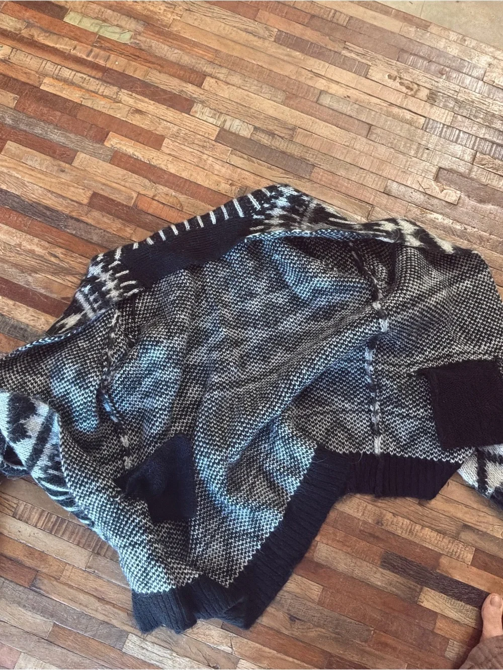 Men's Black & Cream Geometric Open-Front Cardigan